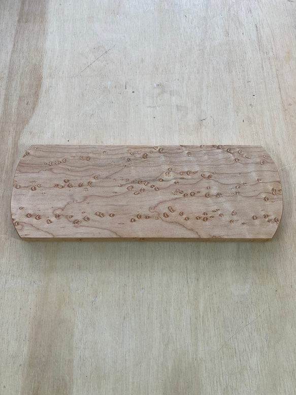 バーズアイメープルカッティングボード T15 x W100 x L267 (04012701 