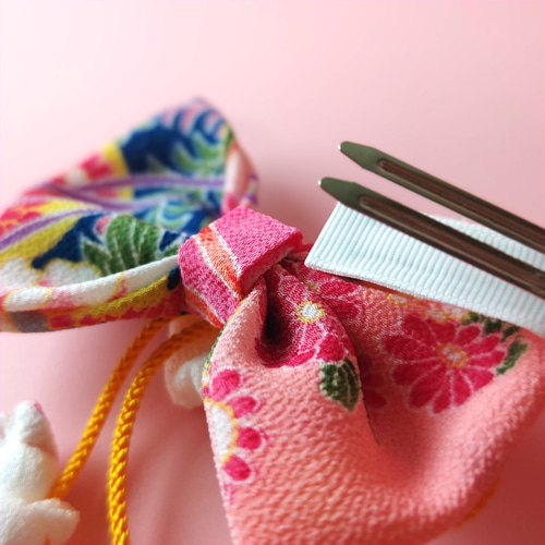 うさぎが遊ぶ七五三髪飾り 小花セット ピンク 七五三 髪飾り 3歳