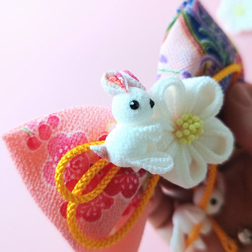 うさぎが遊ぶ七五三髪飾り 小花セット ピンク 七五三 髪飾り 3歳