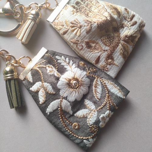 インド刺繍リボンのキーホルダー・バッグチャーム24 キーリング 涼