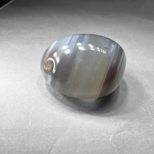 アゲートの置物 グレーとホワイトのグラデーション gray agate polish / グレーアゲートポリッシュ A 天然石 N.st 通販
