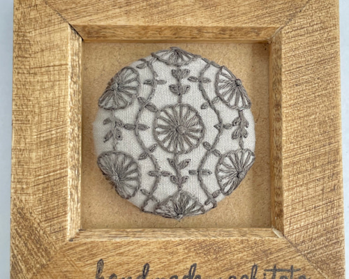 【専用】ハンドメイド　刺繍ブローチ　ヘアゴム 刺繍【ヘアゴム】【ポニーフック】【ブローチ】選べるパーツ no.99