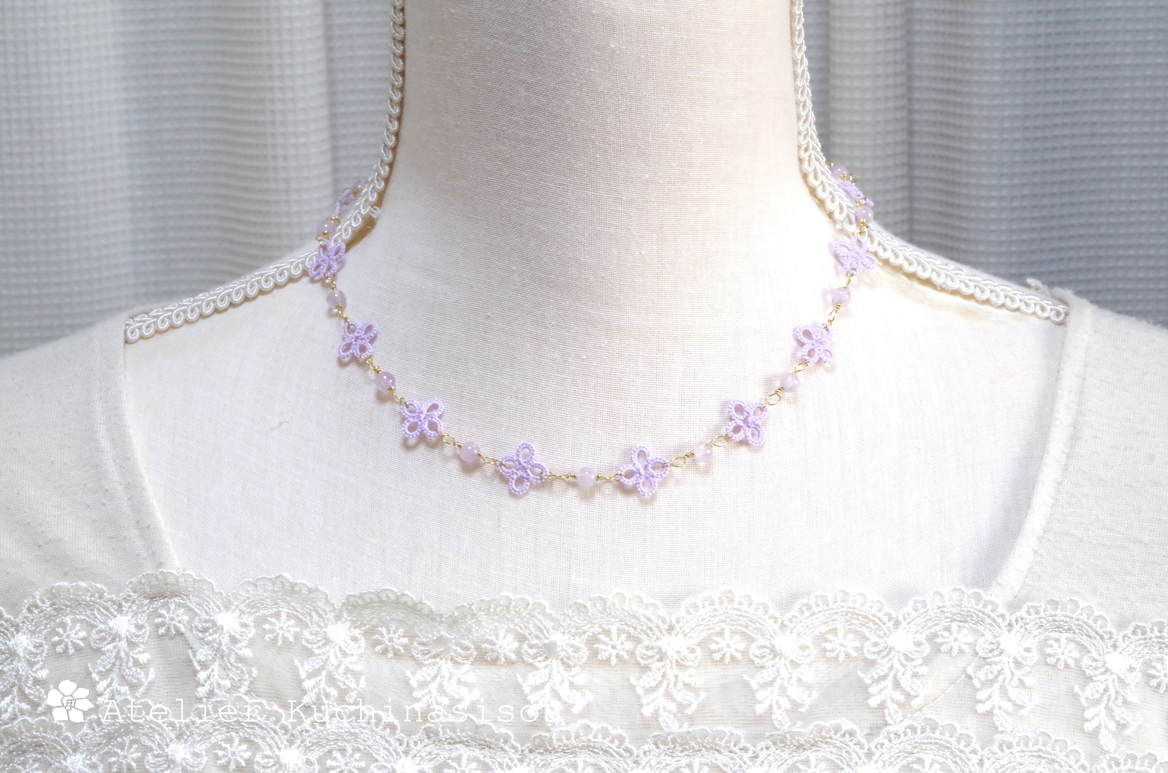 ［2月誕生石］タティングレースの小花とラベンダーアメジストのネックレス