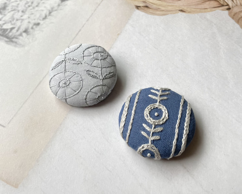 2個セット】手刺繍ブローチ no.111 ブローチ handmade machitoto 通販