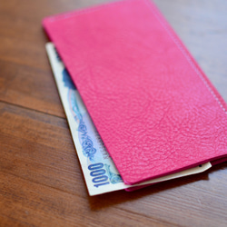 L字エル字刺繍で取り出しやすい　ビビッドピンクのシンプルな本革財布 イタリアンレザー 植物タンニンなめし　財布　札入れ　 1枚目の画像