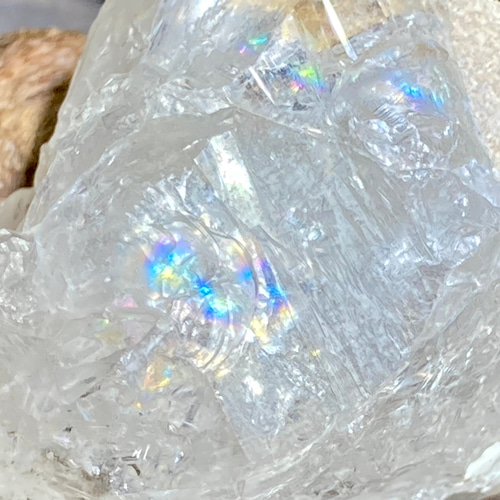 ゴールデンマイカ内包天使のギフトレインボー エレスチャル 骸骨水晶原石