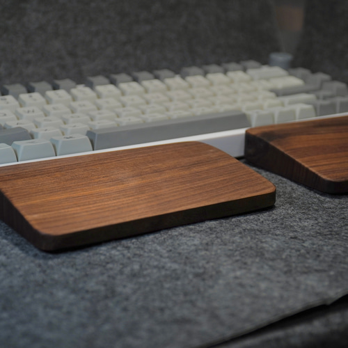 さぶろう 無垢材ウォルナット手作りパームレスト兼キーボードルーフ オスモ HHKB】木製パームレスト兼キーボードルーフを6,640円で手に