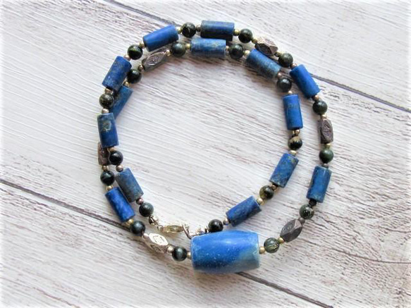 【B35】　ネックレス　エジプト調　ラピス　ブルータイガーアイ　銀細工　虎目石　天然石　天然石ビーズアクセサリー 2枚目の画像