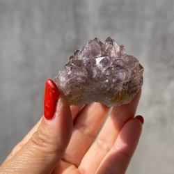 インド産【アメシスト クラスター】虹あり 紫水晶（78.3g）鉱物 天然石 8枚目の画像