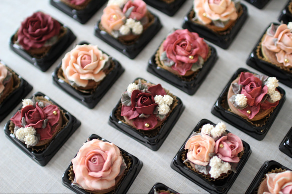 (風呂敷ラッピング)ビンテージ風あんフラワークッキー9個入り  誕生日プレゼント あんこのお花！ 7枚目の画像