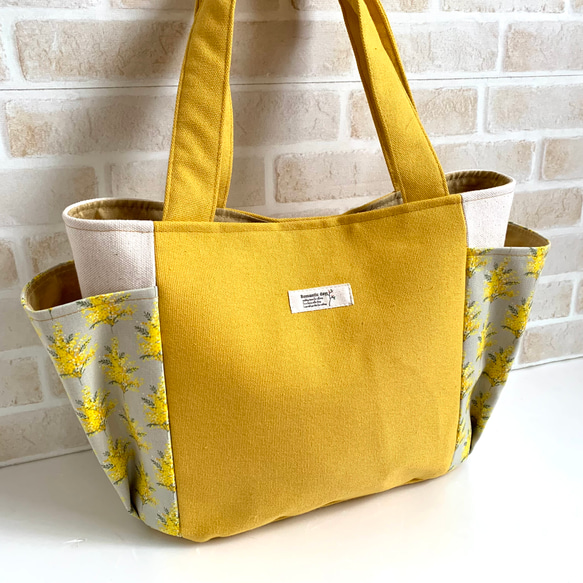 送料無料】脇ポケット付トートバッグ☆中サイズ(ミモザ/花柄  