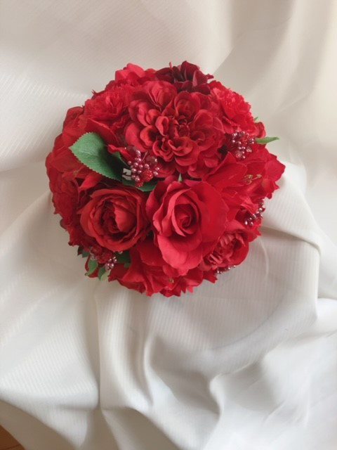 レッド　ブーケ　ローズ　ビジューラウンドブーケ　ウエディング　ウエディングブーケ　海外挙式ブーケ　前撮り　二次会