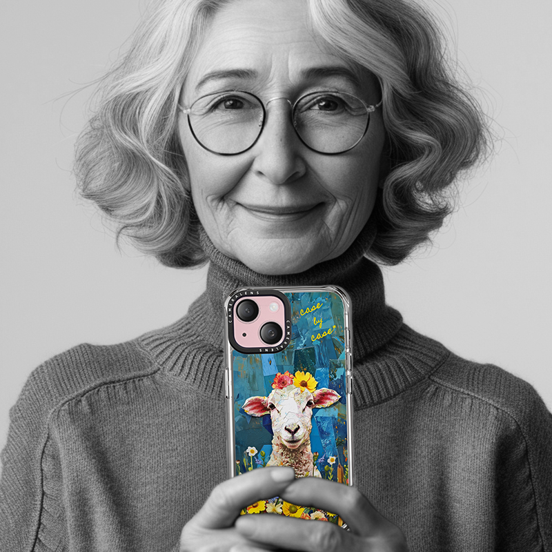 【子羊】スマホケース iPhone17シリーズ対応【差し色＊おしゃれ＊持ち歩ける動物アート作品】