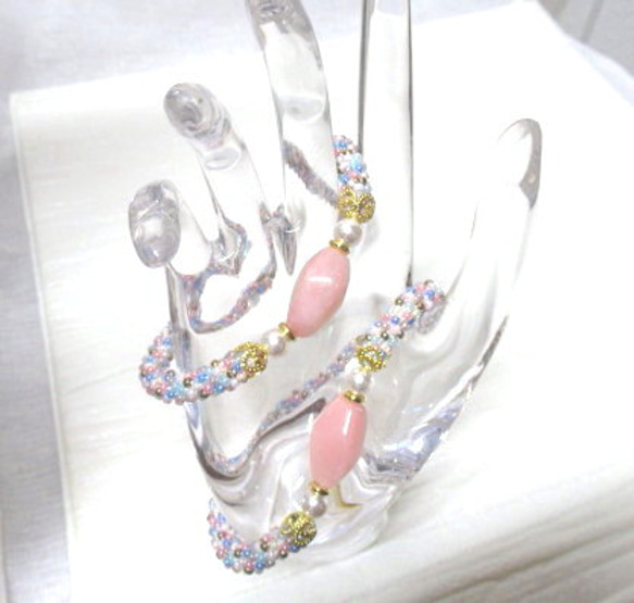 さくら色ピンクオパールのビーズクロッシェブレスレット