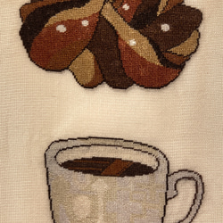 シナモンロールとコーヒーの刺繍 3枚目の画像