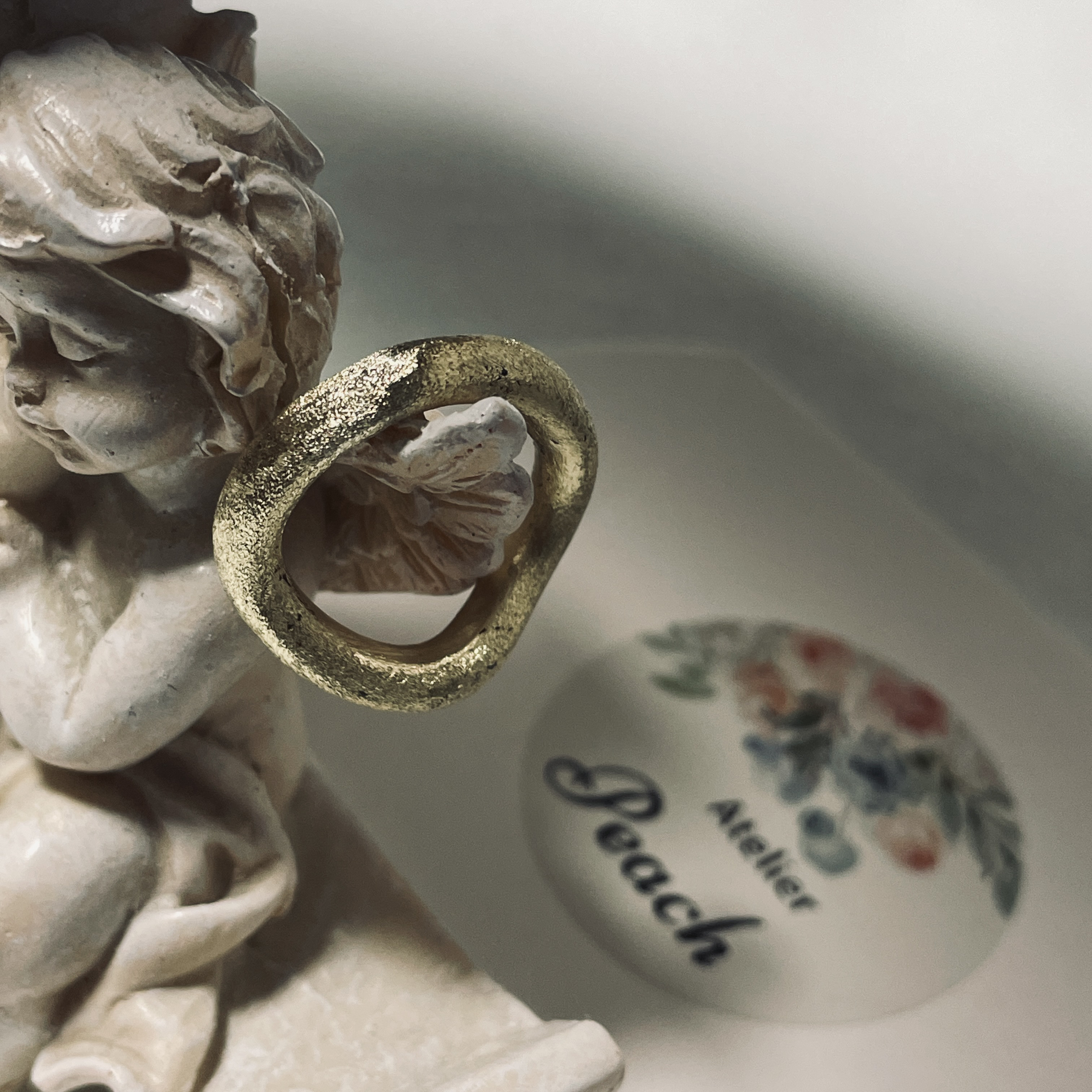 CORAL RING 太 ウェーブリング ゴールド 黒海 珊瑚 コーラルリング バルカンスタイル by Peach