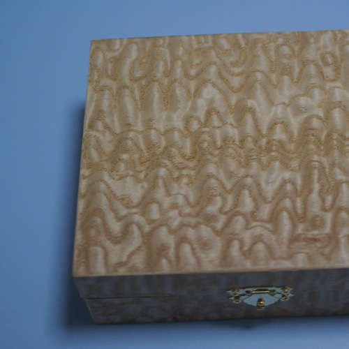 タモ玉杢造り小箱　アクセサリー箱　将棋箱 タモ玉杢造り小箱 アクセサリー箱 将棋箱 タモ玉杢造り小箱