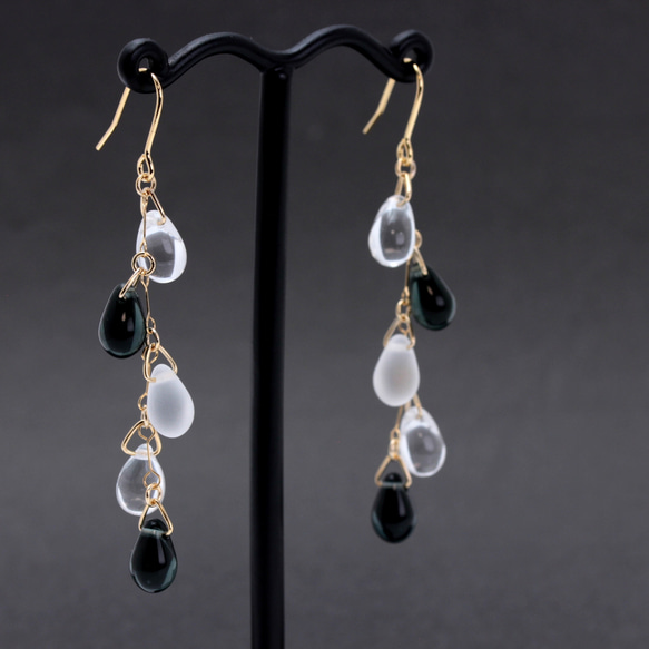 モノトーンドロップ(1186) ピアス/イヤリング/ノンホールピアス/樹脂 