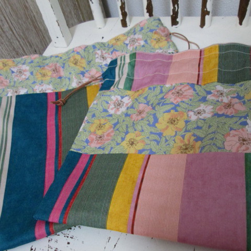 リバティArchiveSwatchアーカイブスウォッチとWildRosindaの巾着ポーチ