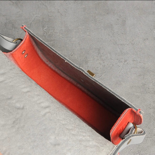 猫柄レザーバッグ(グレー×オレンジ) ショルダーバッグ Kocka・Macka  