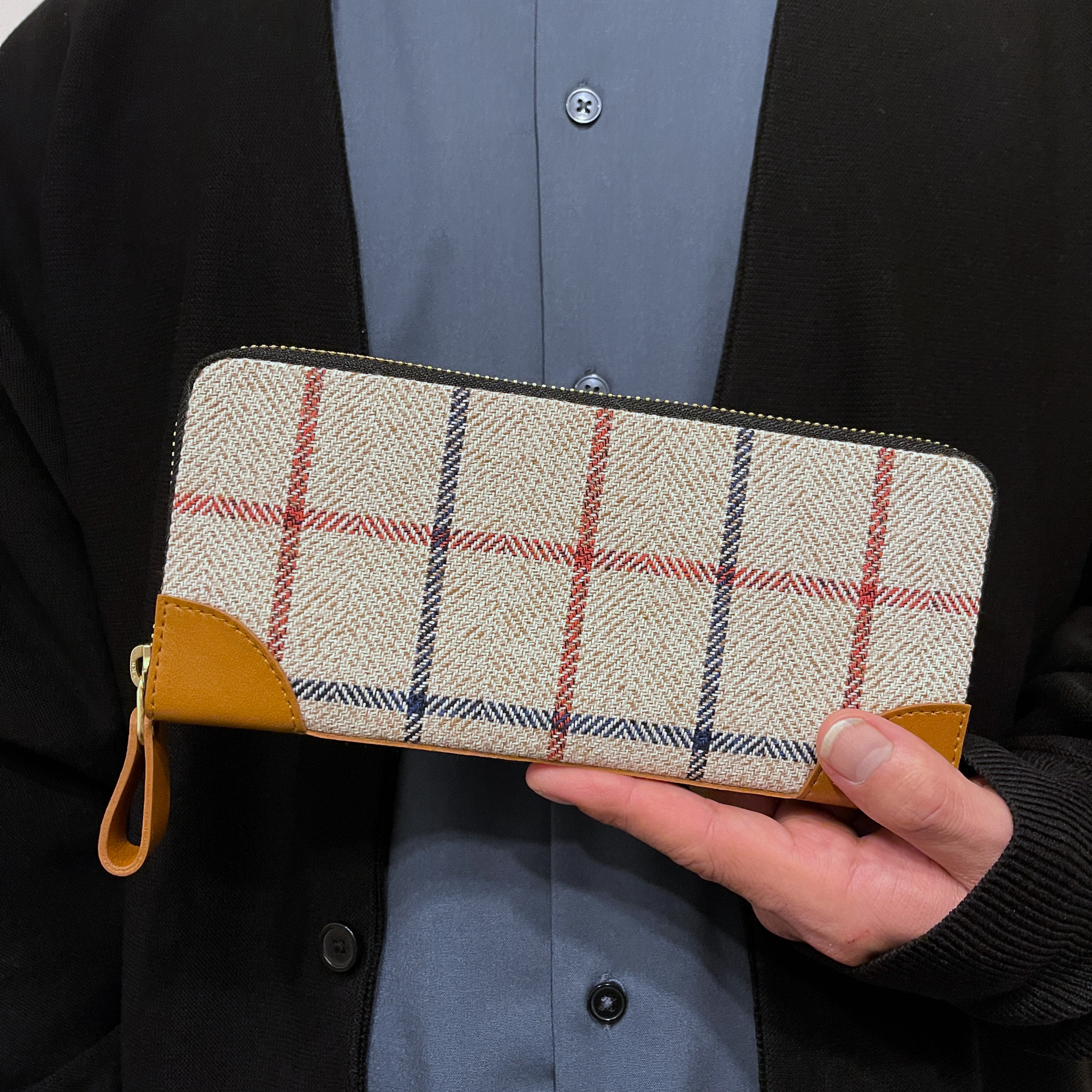 【特集掲載】驚くほど手に馴染むラウンドファスナー長財布　播州織【送料無料】