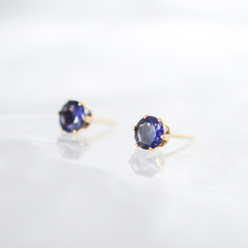 大粒アイオライトのシンプルな一粒スタッドピアス】青紫/6mm/天然石