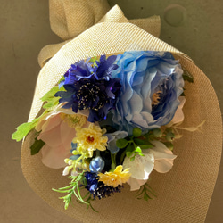 ブーケ　スワッグ　春の花　青い花　アネモネ　ラナンキュラス　アーティフィシャルフラワー　造花　ギフトフラワー　プレゼント 2枚目の画像