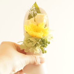 【仏花】ことね菊とバラの仏花・全てプリザーブドフラワー使用（黄） 4枚目の画像