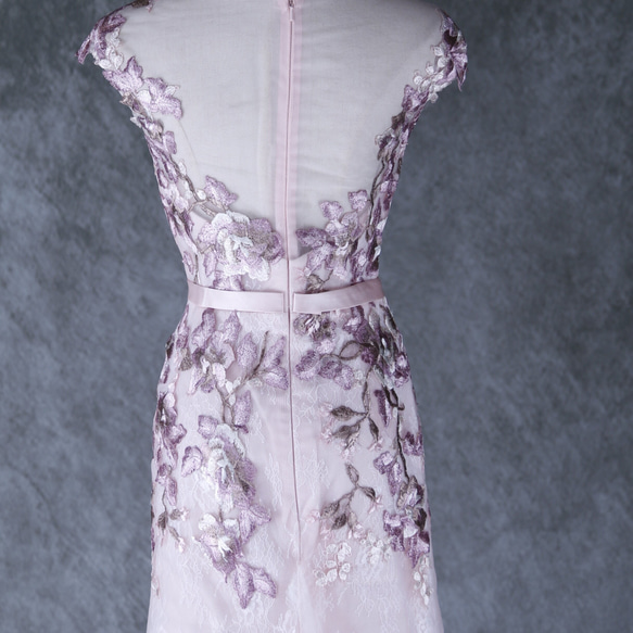 送料無料！カラードレス ピンク  花柄のモチーフ刺繍が美しく  ノースリーブ  ソフトマーメイドライン  二次会 7枚目の画像