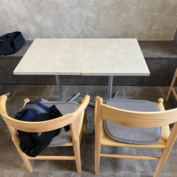 カフェテーブル　テーブル　　石っぽいテーブル 7枚目の画像
