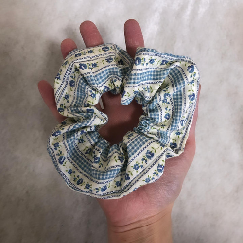 花柄シュシュ シュシュ pupu 通販 17195074｜Creema(クリーマ)