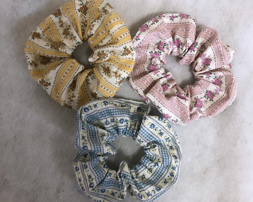 pupu様 花柄シュシュ シュシュ pupu 通販 17195074｜Creema(クリーマ)