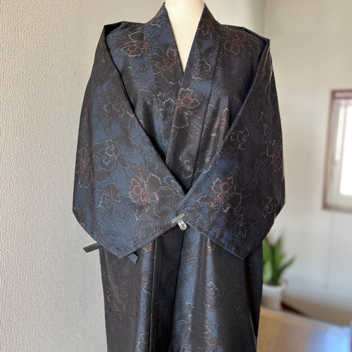 泥染大島紬 作務衣 着物リメイク 商標有付き 可憐花柄 大人女子 泥染大島紬 作務衣 着物リメイク 商標有付き 可憐花柄 大人女子