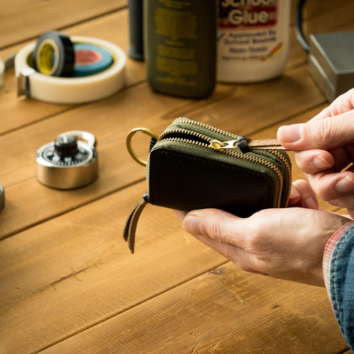 刻印可】スマートキーが入るダブルファスナーキーケース クロム