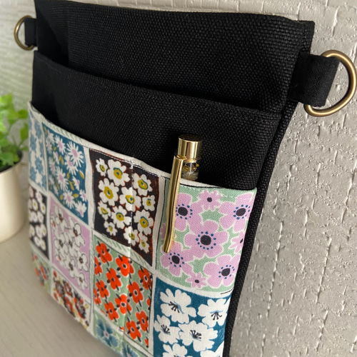 many花柄パッチワーク 収納ポケット many花柄パッチワーク 収納ポケット
