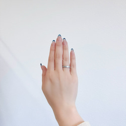 滋潤閃亮雙線戒指不鏽鋼配對結婚戒指結婚戒指刻有誕生石 第9張的照片