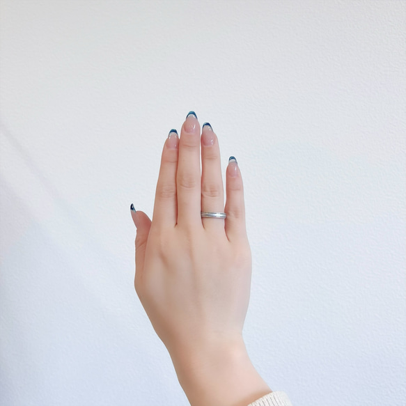 滋潤閃亮雙線戒指不鏽鋼配對結婚戒指結婚戒指刻有誕生石 第9張的照片