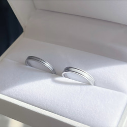滋潤閃亮雙線戒指不鏽鋼配對結婚戒指結婚戒指刻有誕生石 第10張的照片