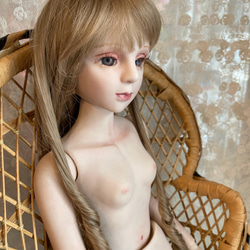 創作球体関節ビスクドール人形　栗色の髪の黒いアンティーク調ロングドレスの女の子 11枚目の画像