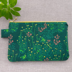 ＊野の草花とカエル２＊コットンフラットポーチ＊ファスナー２０cm＊USAコットン＊Windham Fabrics＊ 1枚目の画像