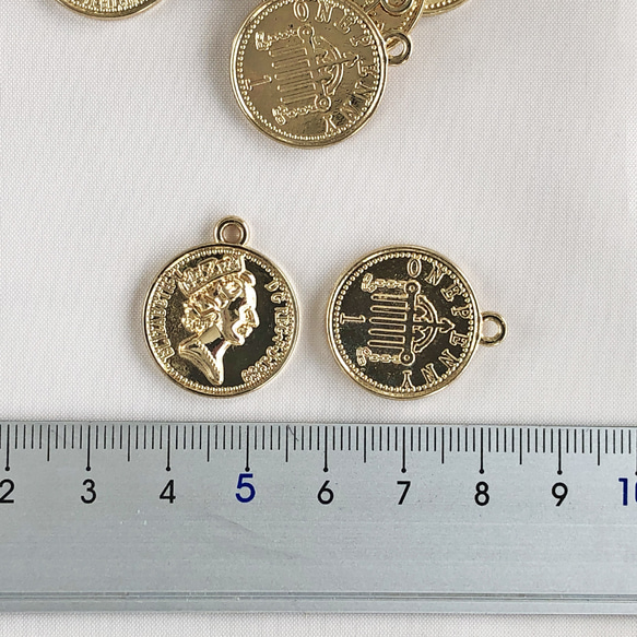 イギリス硬貨 1ペニー モチーフ チャーム 14Kメッキ（2コ） 3枚目の画像