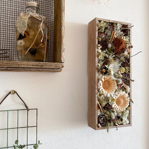 アンティークボックスの壁掛け(ボタニカル）ボックスフラワー