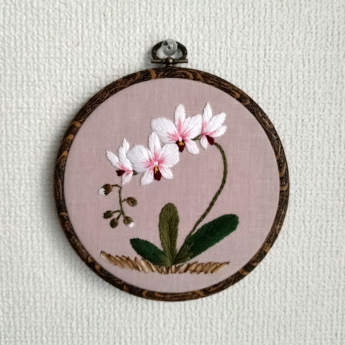受注生産】刺繡フレーム タペストリー 優美な花 胡蝶蘭 その他