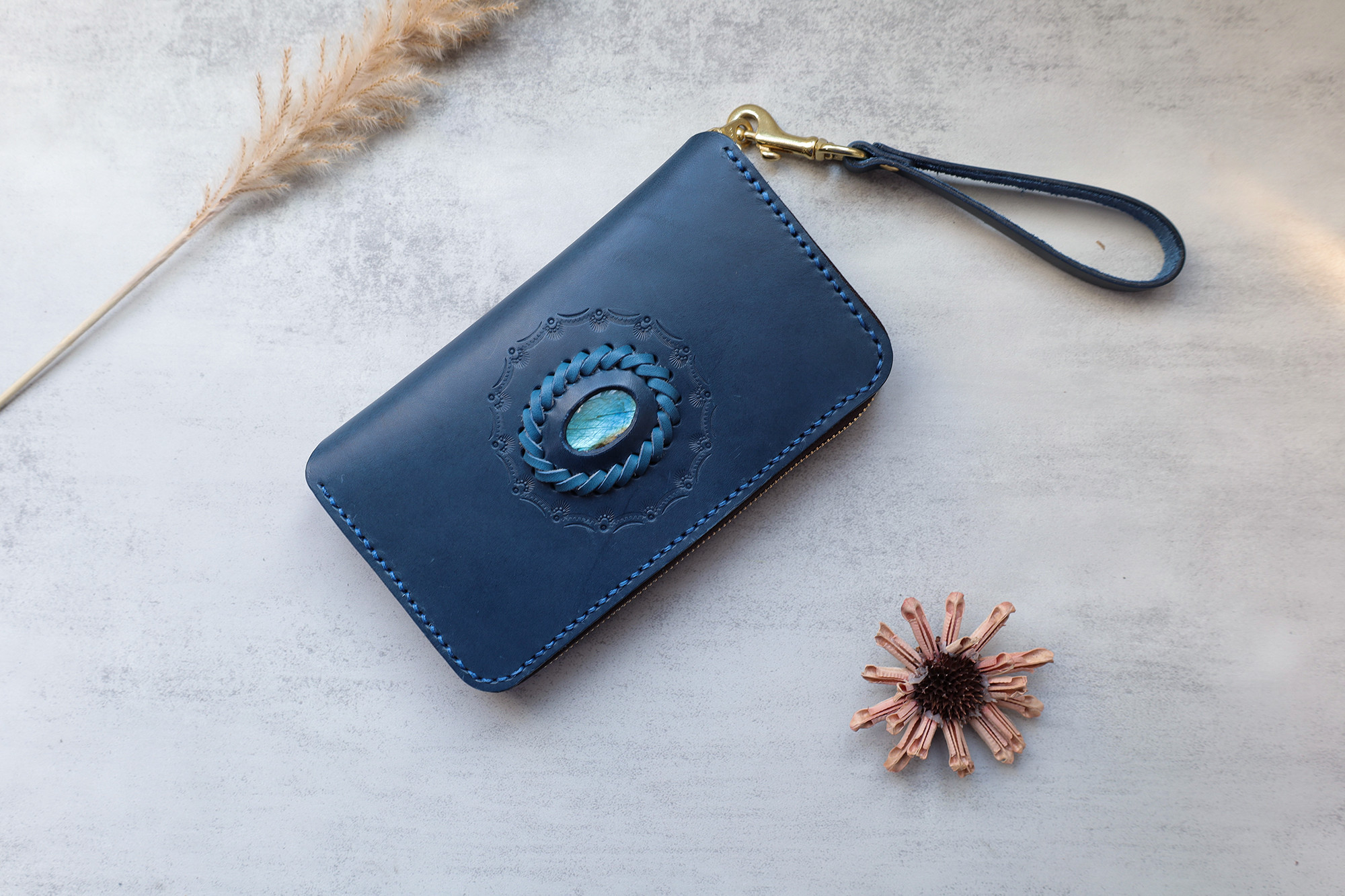 「天然石×革の組み合わせ」大容量牛革手作りファスナー長財布トラベルケース 女性財布　手染め / 総手縫い