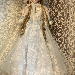 創作球体関節ビスクドール人形　栗色の髪の水色のアンティーク調ロングドレスの女の子 6枚目の画像