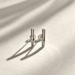 大人シンプル　follow カーブバーピアス　シルバー950 8枚目の画像