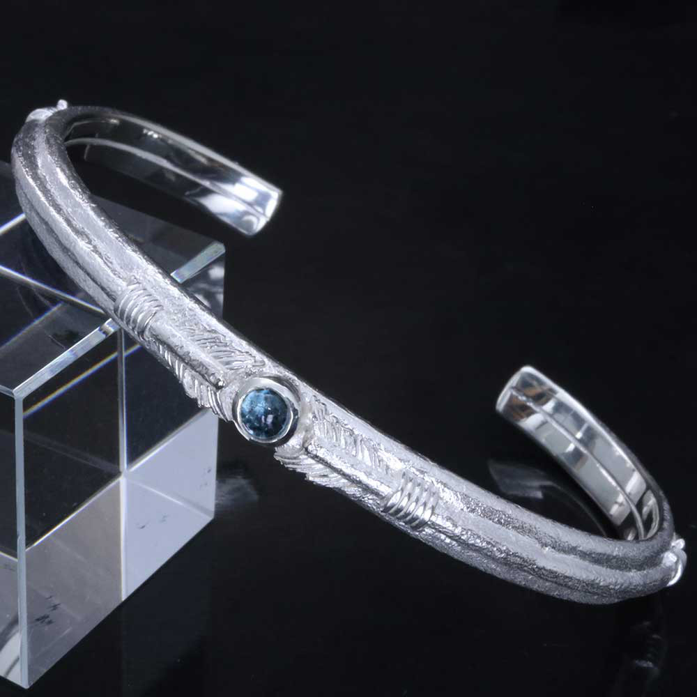 バングル メンズ : 生二本矢 シルバーバングル 天然石 矢 弓矢 生弓矢 シルバー サイズ S/M/L B-151