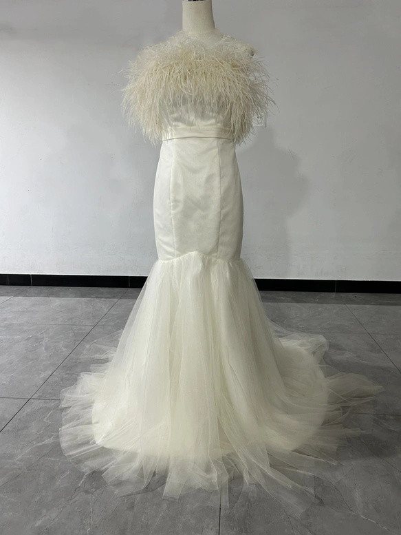 送料無料！人気上昇！アイボリー カラードレス 羽フェザーマーメイド