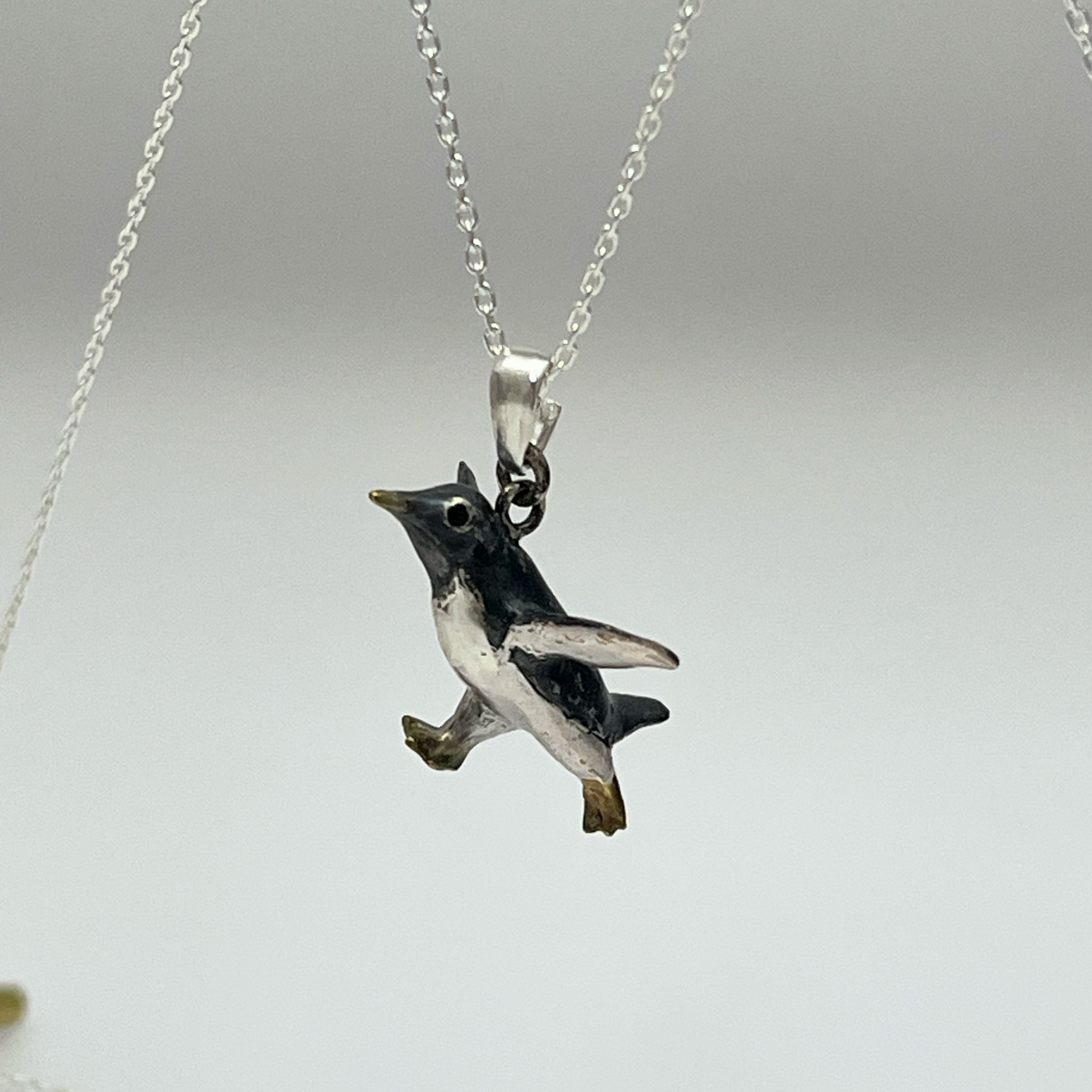 アデリーペンギンのペンダント