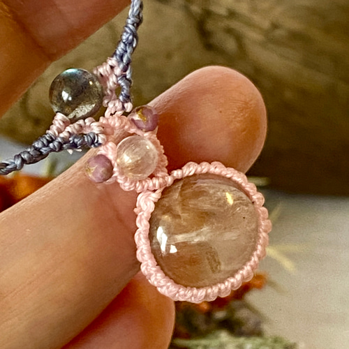 レア・ピンクアンフィボール/ピンクガーデンクォーツと高品質ビーズ  